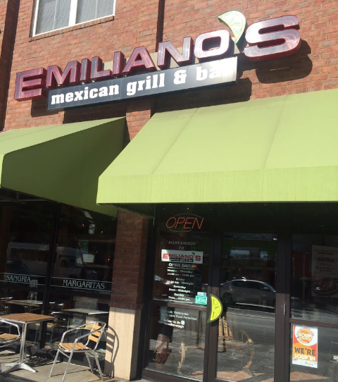 Restaurante y bar mexicano Emiliano's (lado sur)